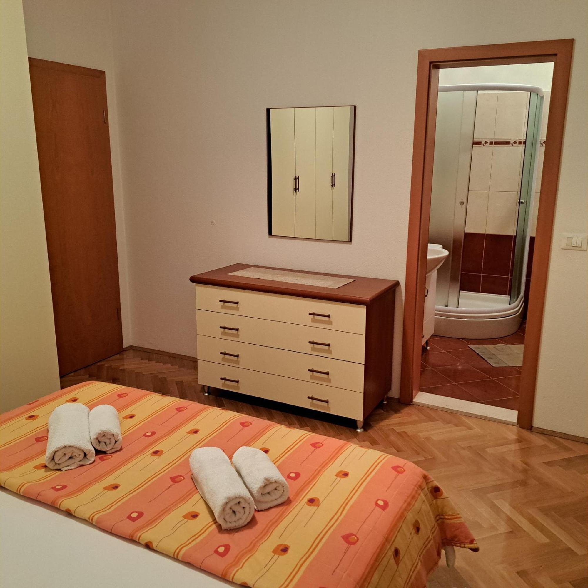 Apartment With Splendid Sea View Trogir Quarto foto